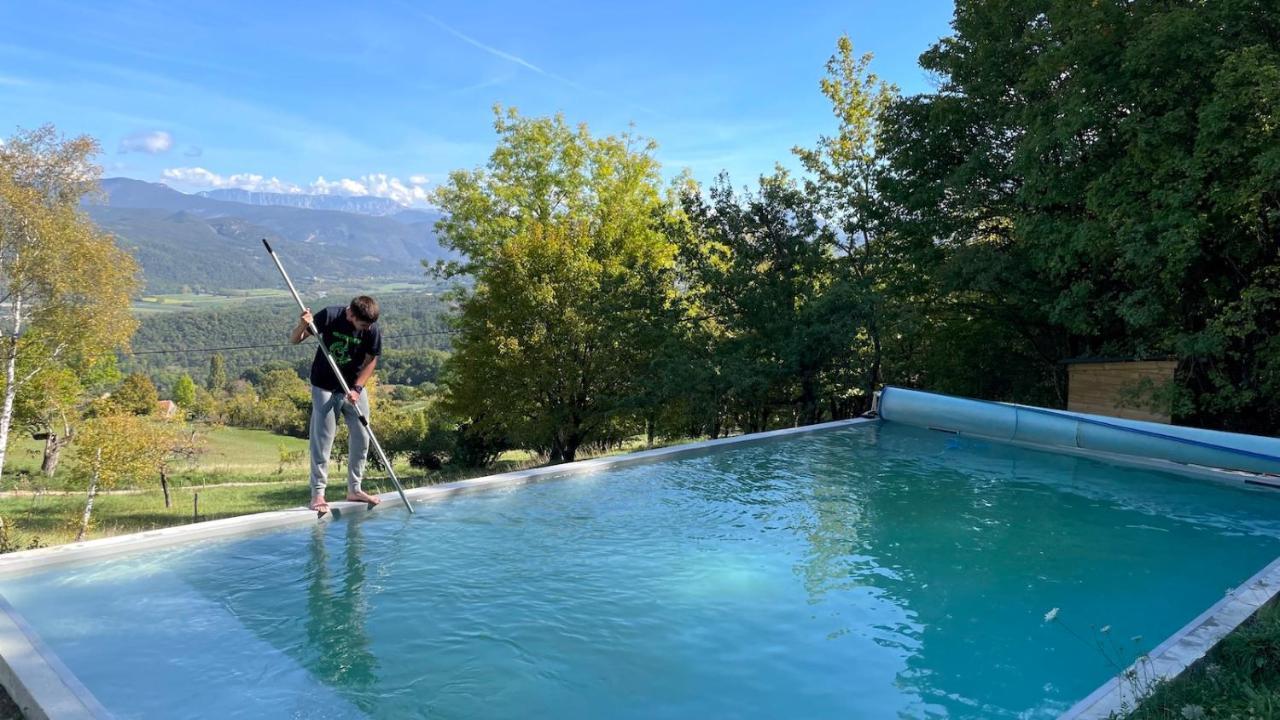 Dans la fôret à 15 minutes de Crest et de Saillans, vue panoramique, calme Piégros-la-Clastre Extérieur photo
